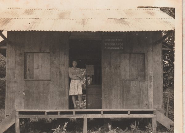 Antigua estación con servicio de correo y telégrafo.