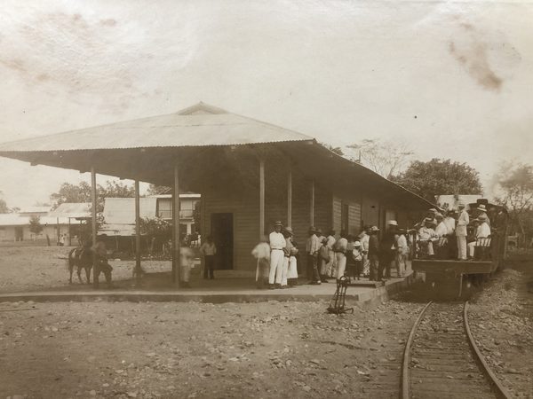 Estación de La Concepción, 1916.