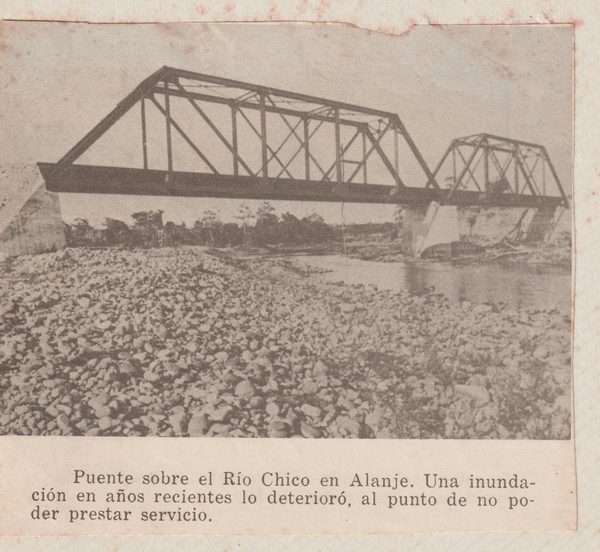 Puente sobre el Río Chico, Alanje.